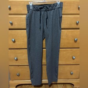 Lululemon On The Fly Pant Gray Size 4